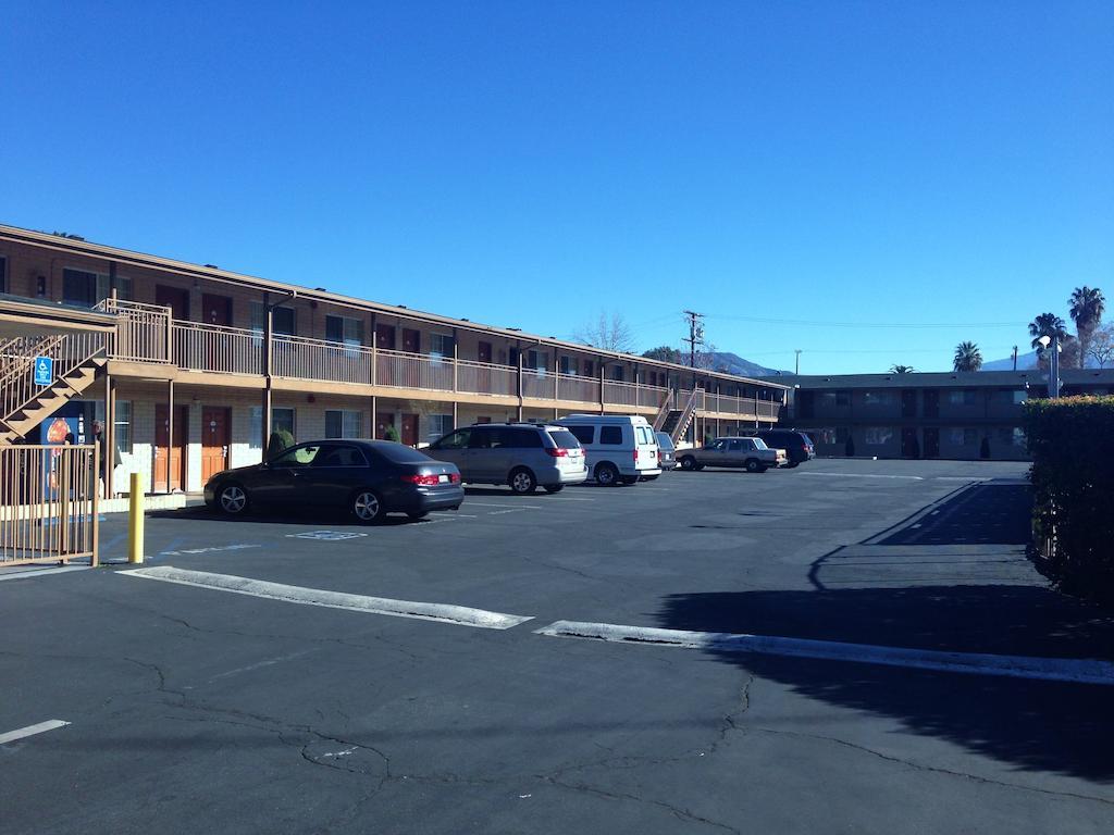 Downtown Motel 7 San Bernardino Esterno foto